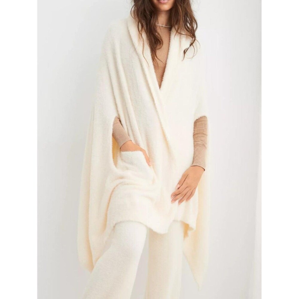 Aerie Marshmallow Cape w/ Hood Vintage Vanilla One Size